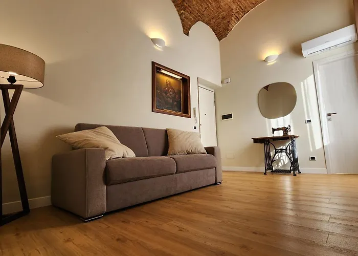 Classy Homes - C\' Era Una Volta